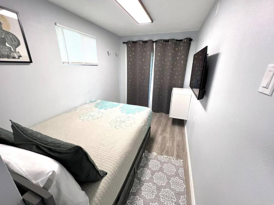 1Bed 1Bath Container Home Centrally Located Cypress Gardens Ngoại thất bức ảnh