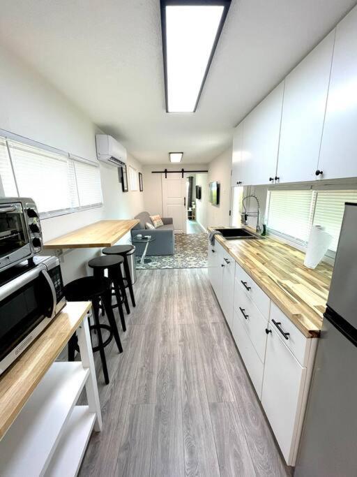 1Bed 1Bath Container Home Centrally Located Cypress Gardens Ngoại thất bức ảnh